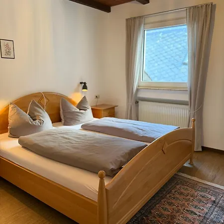 Moselbleibe Mainzer ארנסט